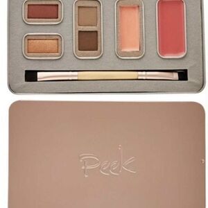 Peek Eyeshadow Palette with Peach and Brown Hues